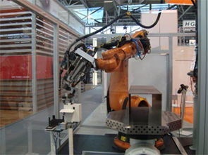 华工激光法利莱三维激光切割机 汽车制造行业的革新利器